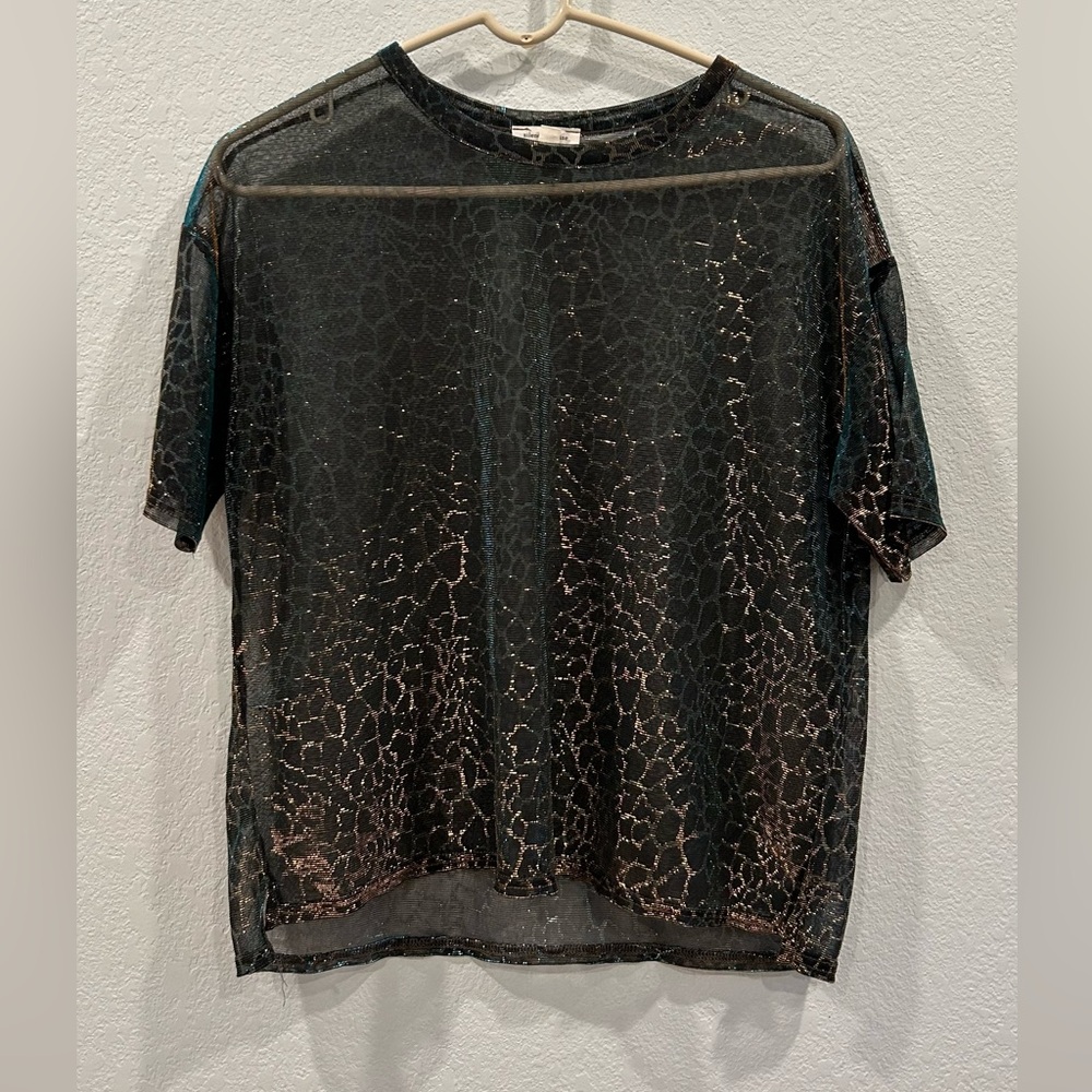 Silence + Noise top size small